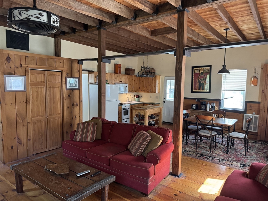 183 West Sturbridge Road East Brookfield, MA 01515 - Photo 6 of 20