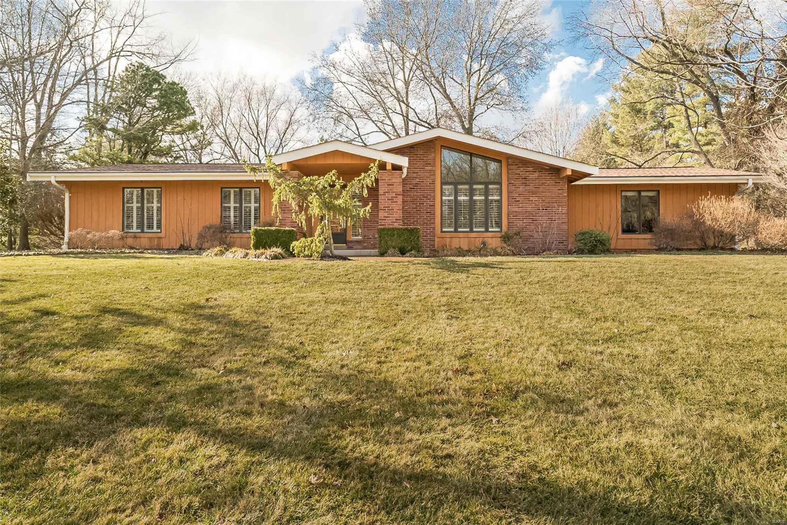 14 Ridge Crest Drive Chesterfield, MO 63017 - Photo 1 of 63 Gallery Image 1