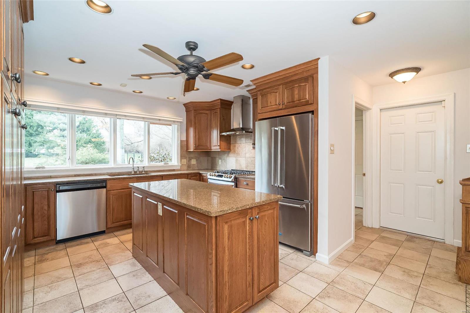 14 Ridge Crest Drive Chesterfield, MO 63017 - Photo 20 of 63 Gallery Image 20