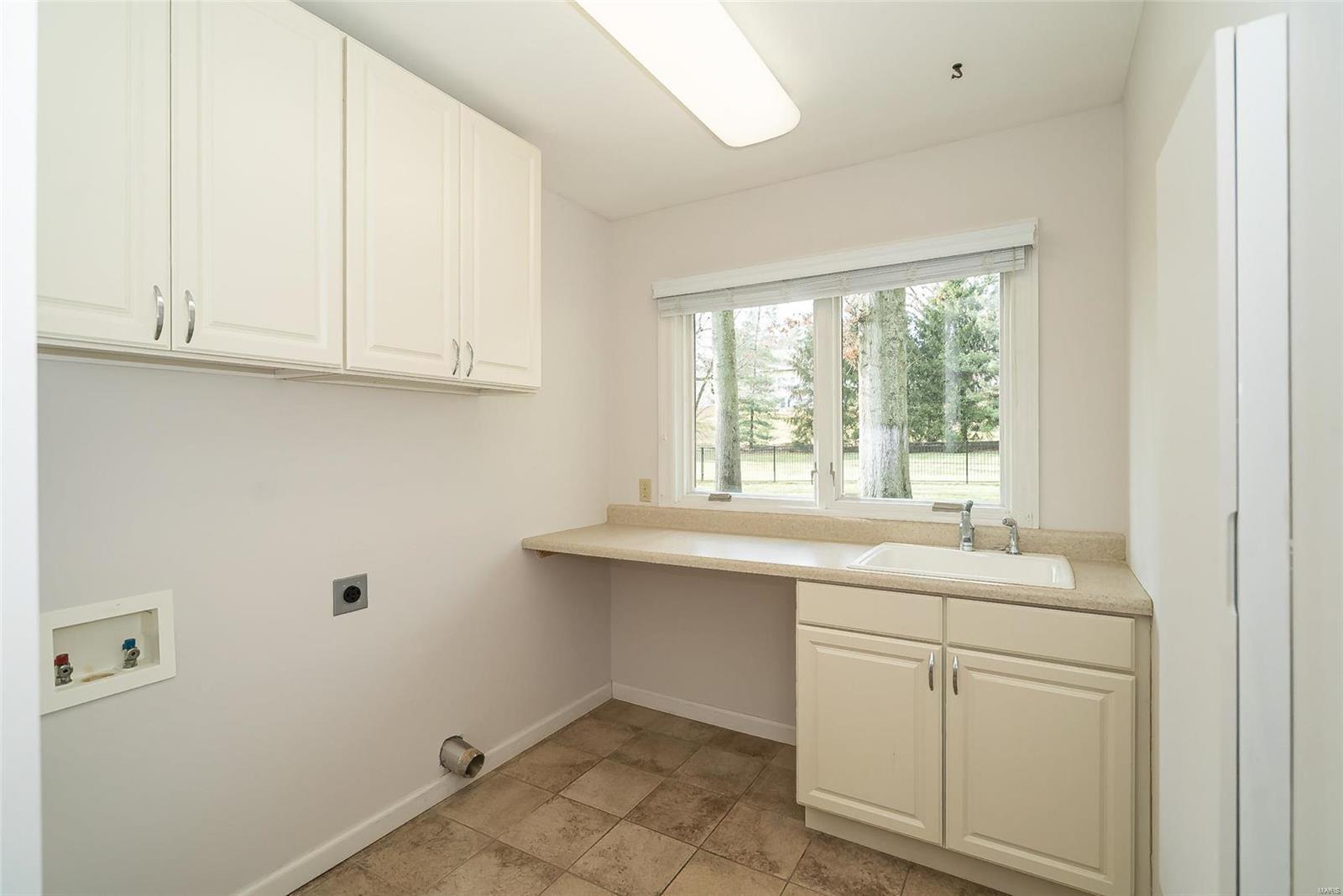 14 Ridge Crest Drive Chesterfield, MO 63017 - Photo 27 of 63 Gallery Image 27