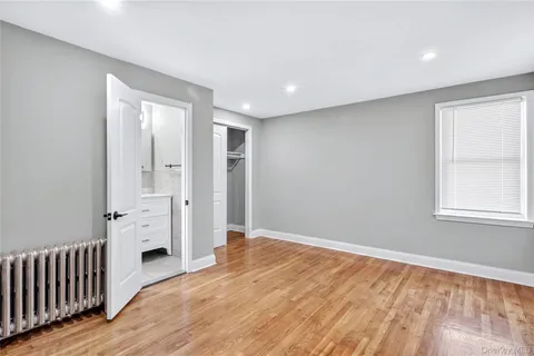 $899,999 | 117 Walnut Street, West Hempstead, NY 11552