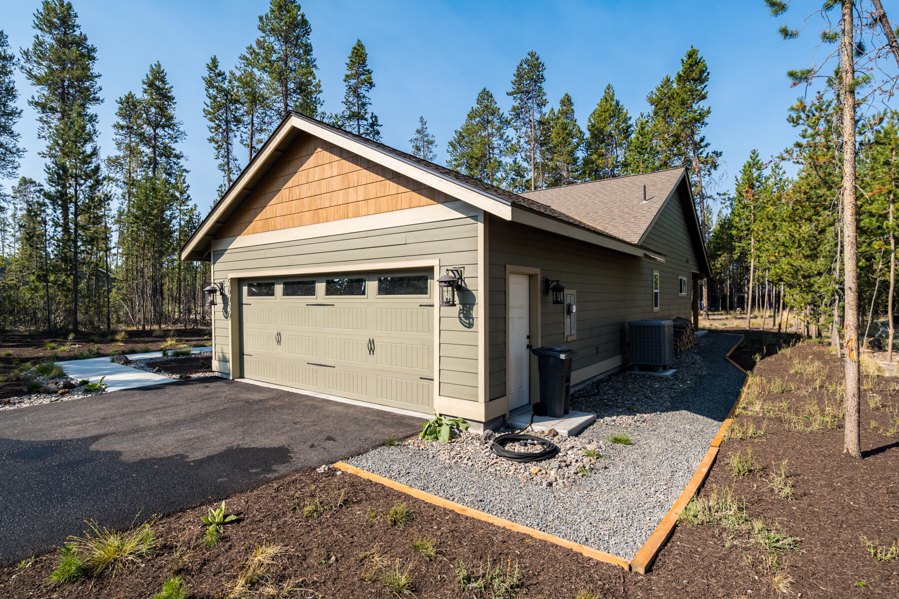56039 Marsh Hawk Road Bend, OR 97707 - Photo 3 of 31 Front of Home