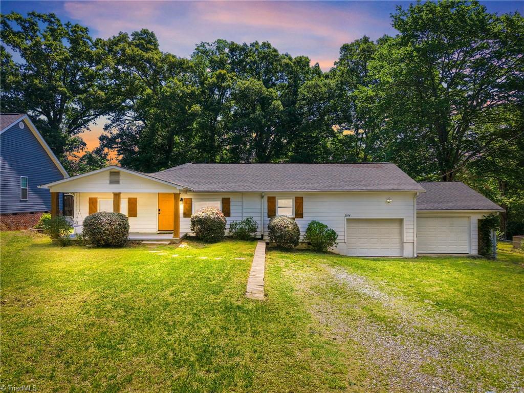 2104 Sheldon Road Greensboro, NC 27405 - Photo 3 of 49