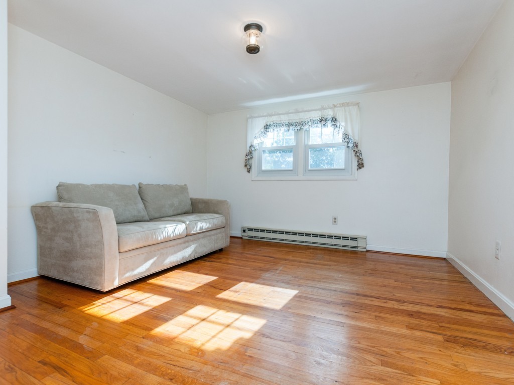 180 Stafford Road Tiverton, RI 02878 - Photo 15 of 27 Gallery Image 15