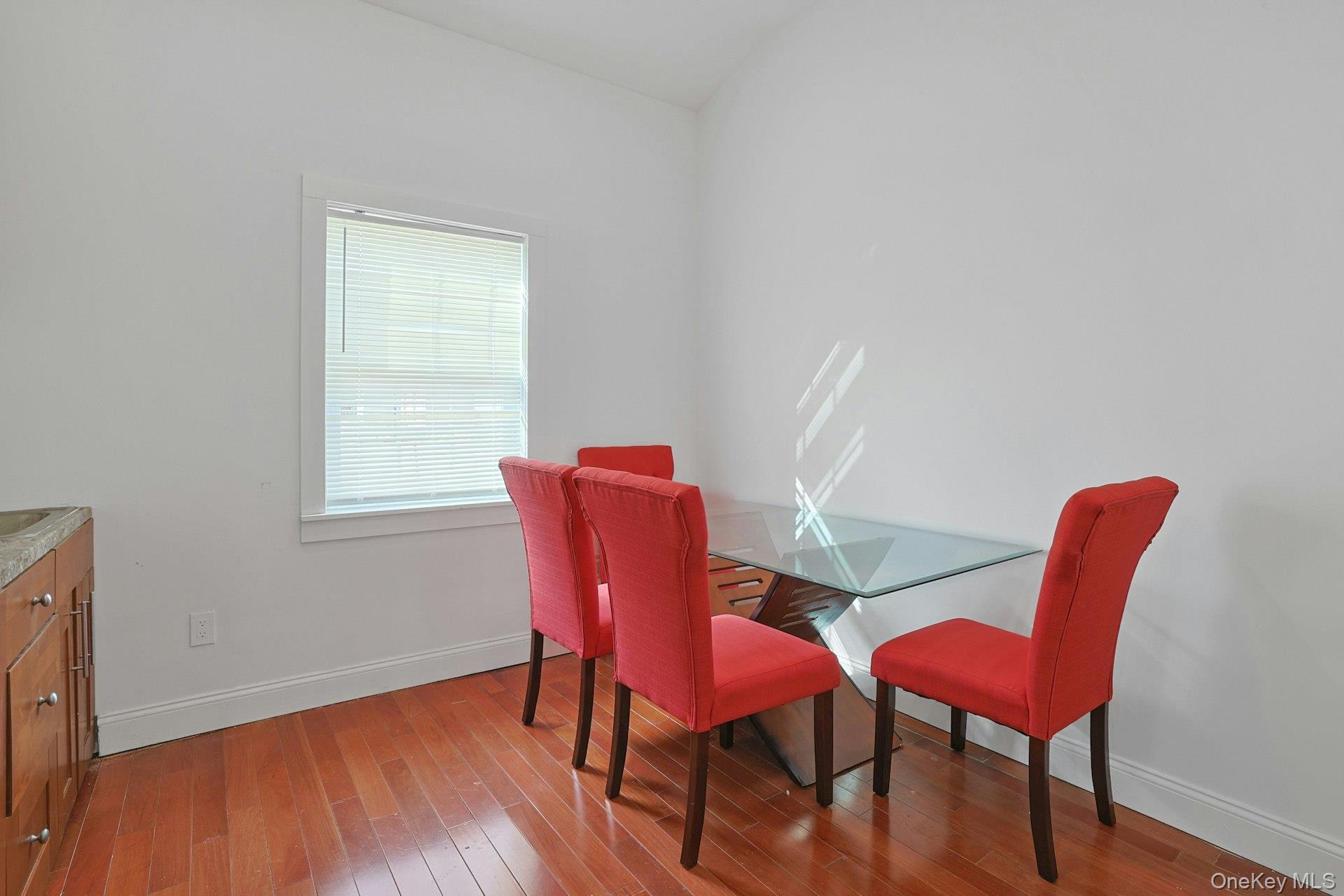 200 Bardonia Road Bardonia, NY 10954 - Photo 16 of 34