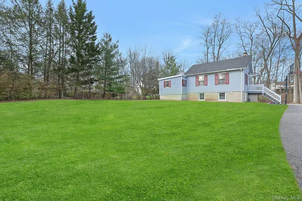 $892,800 | 200 Bardonia Road, Bardonia, NY 10954