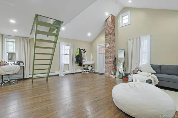 $892,800 | 200 Bardonia Road, Bardonia, NY 10954