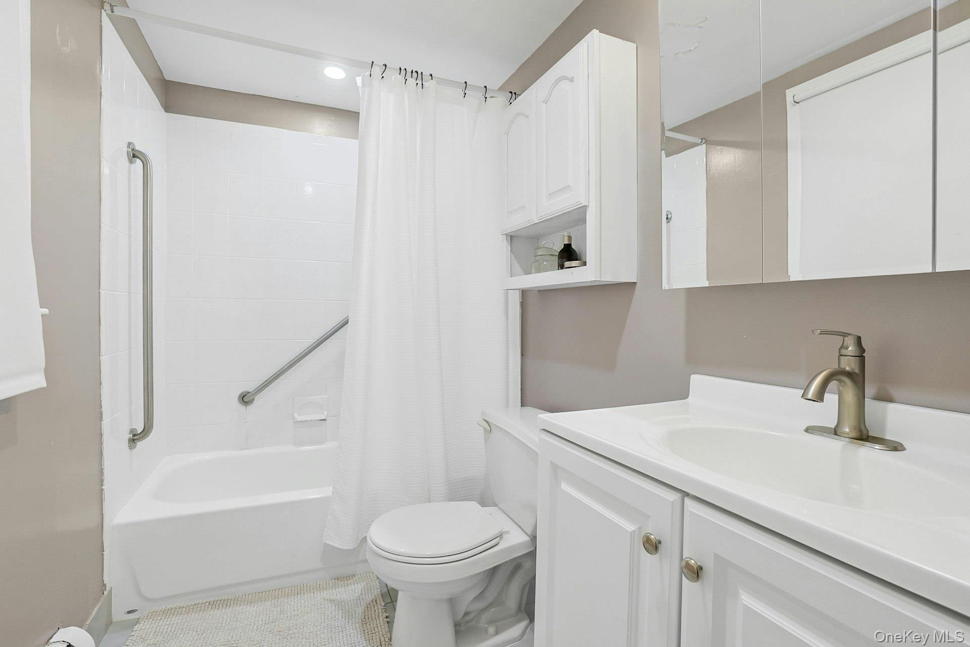 200 Bardonia Road Bardonia, NY 10954 - Photo 31 of 34