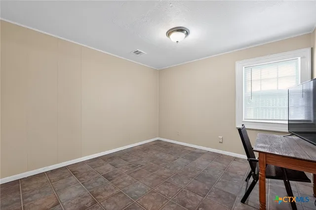 $239,000 | 205 Lakewood Drive, Gatesville, TX 76528