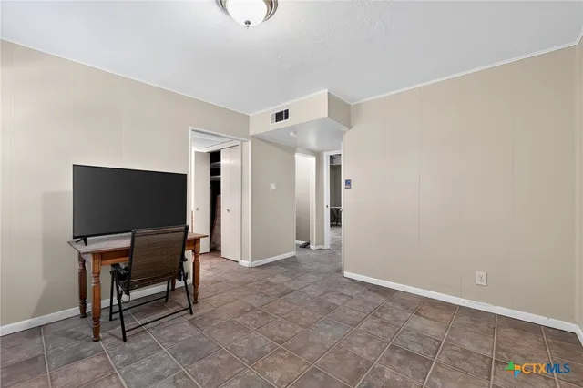 $239,000 | 205 Lakewood Drive, Gatesville, TX 76528