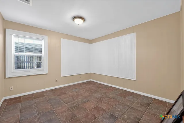 $239,000 | 205 Lakewood Drive, Gatesville, TX 76528