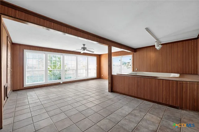 $239,000 | 205 Lakewood Drive, Gatesville, TX 76528