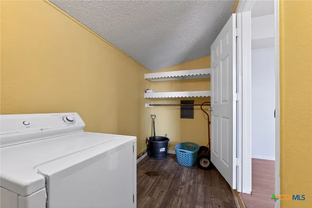 $239,000 | 205 Lakewood Drive, Gatesville, TX 76528