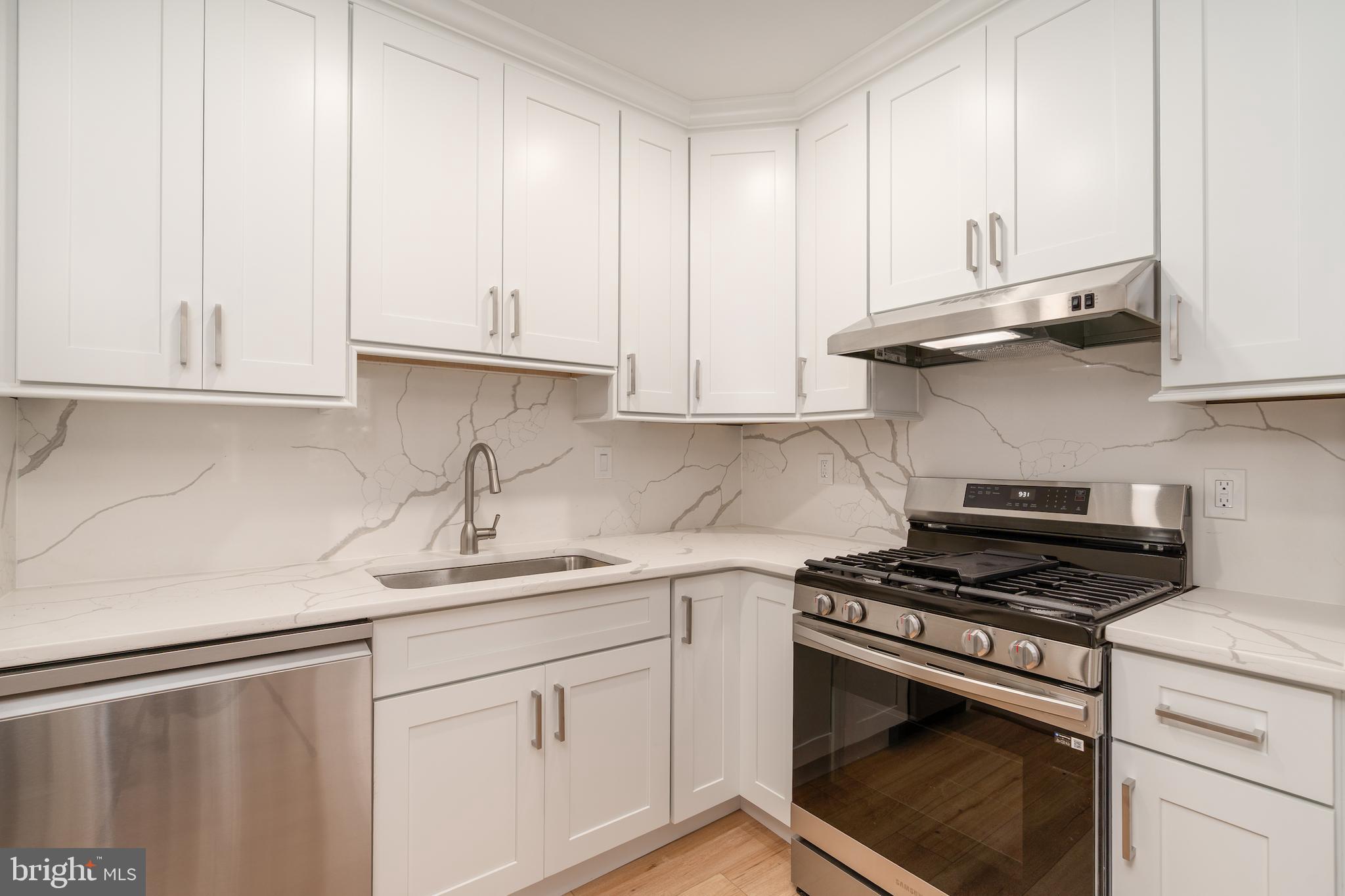 523 Constitution Avenue Northeast, Unit 3 Washington, DC 20002 - Photo 9 of 19