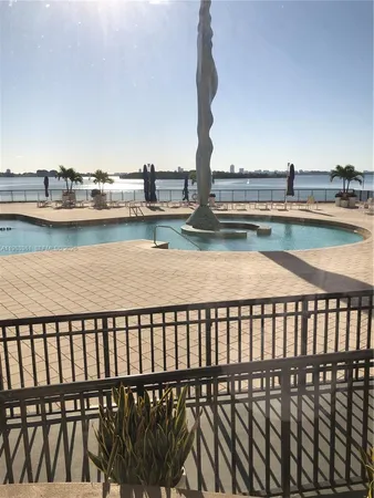 $3,950 | 1800 Northeast 114th Street, Unit 705, Miami, FL 33181