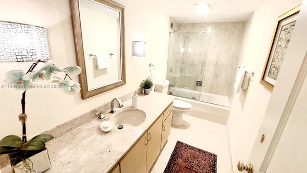 $3,950 | 1800 Northeast 114th Street, Unit 705, Miami, FL 33181