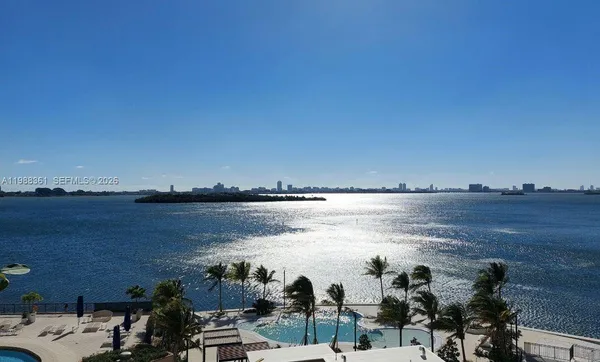 $3,950 | 1800 Northeast 114th Street, Unit 705, Miami, FL 33181