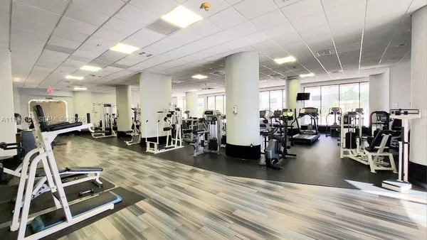 $3,950 | 1800 Northeast 114th Street, Unit 705, Miami, FL 33181