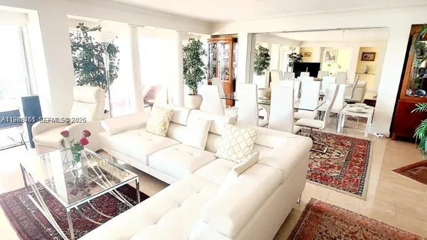 $3,950 | 1800 Northeast 114th Street, Unit 705, Miami, FL 33181