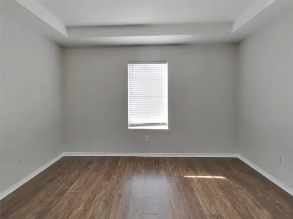 $2,039 | 5521 Rio Alamo Street, Rosharon, TX 77583