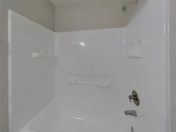 $2,039 | 5521 Rio Alamo Street, Rosharon, TX 77583