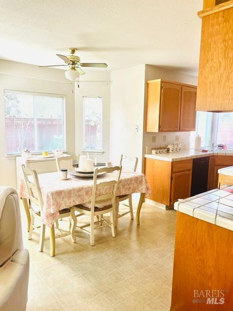 157 Hop Ranch Road Santa Rosa, CA 95403 - Photo 11 of 37 Gallery Image 11