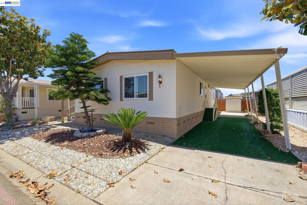 29143 Colorado Road Hayward, CA 94544 - Photo 2 of 36