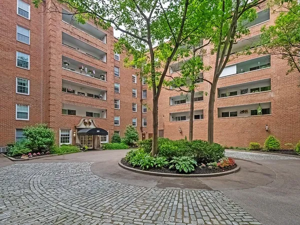 $375,000 | 300 Fox Chapel Road, Unit 511, Pittsburgh, PA 15238