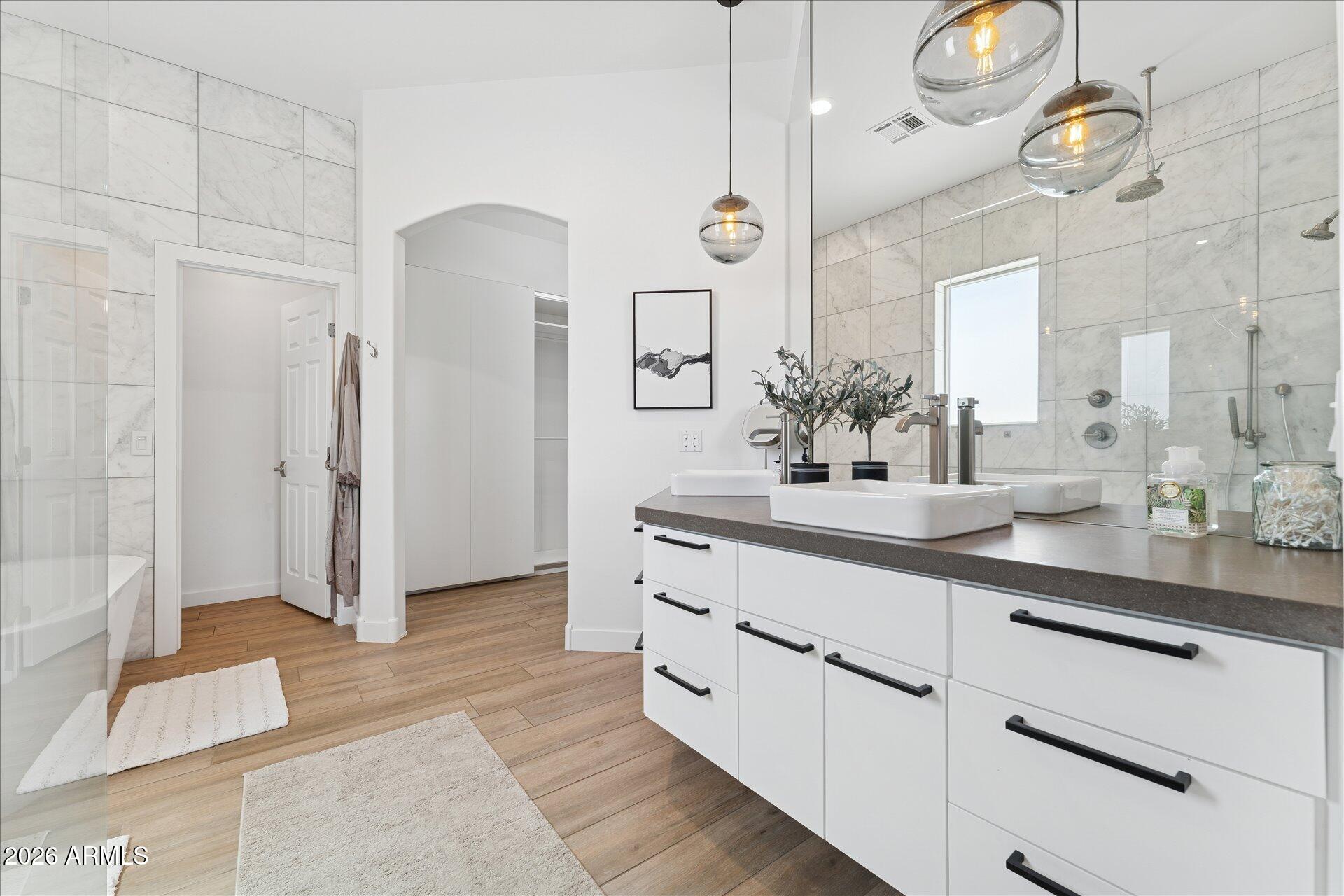 14604 East Peak View Road Scottsdale, AZ 85262 - Photo 22 of 49 22-022-primary-bathroom