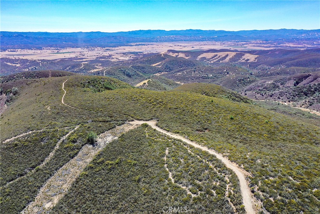 35 Lockwood San Ardo Road Bradley, CA 93426 - Photo 7 of 10 a view of a lush green hillside and houses