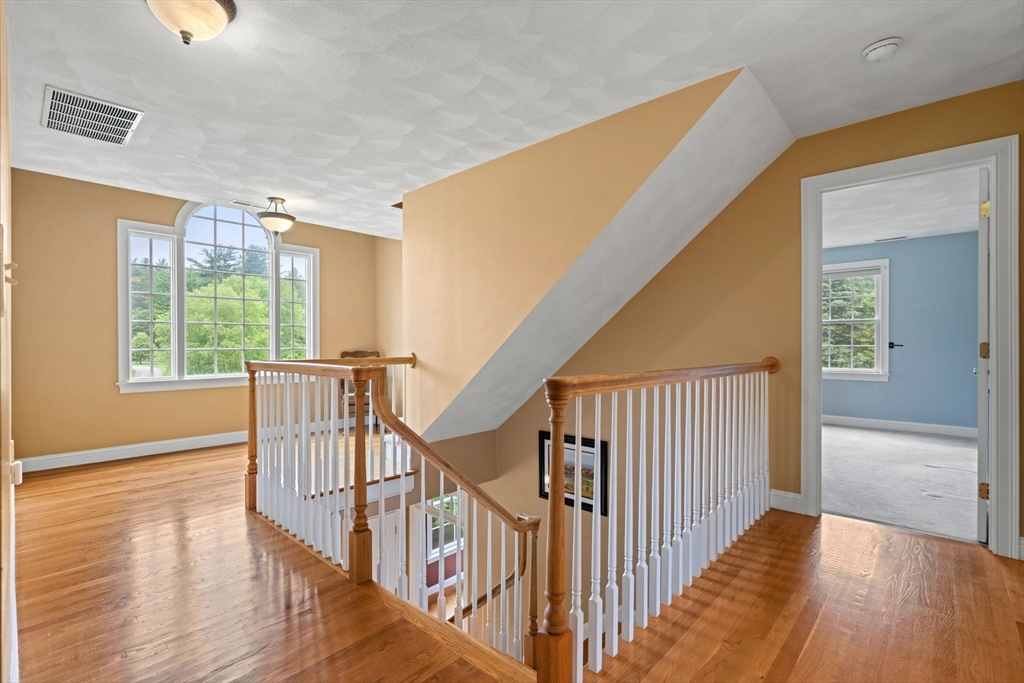 160 Wharton Row Groton, MA 01450 - Photo 22 of 42