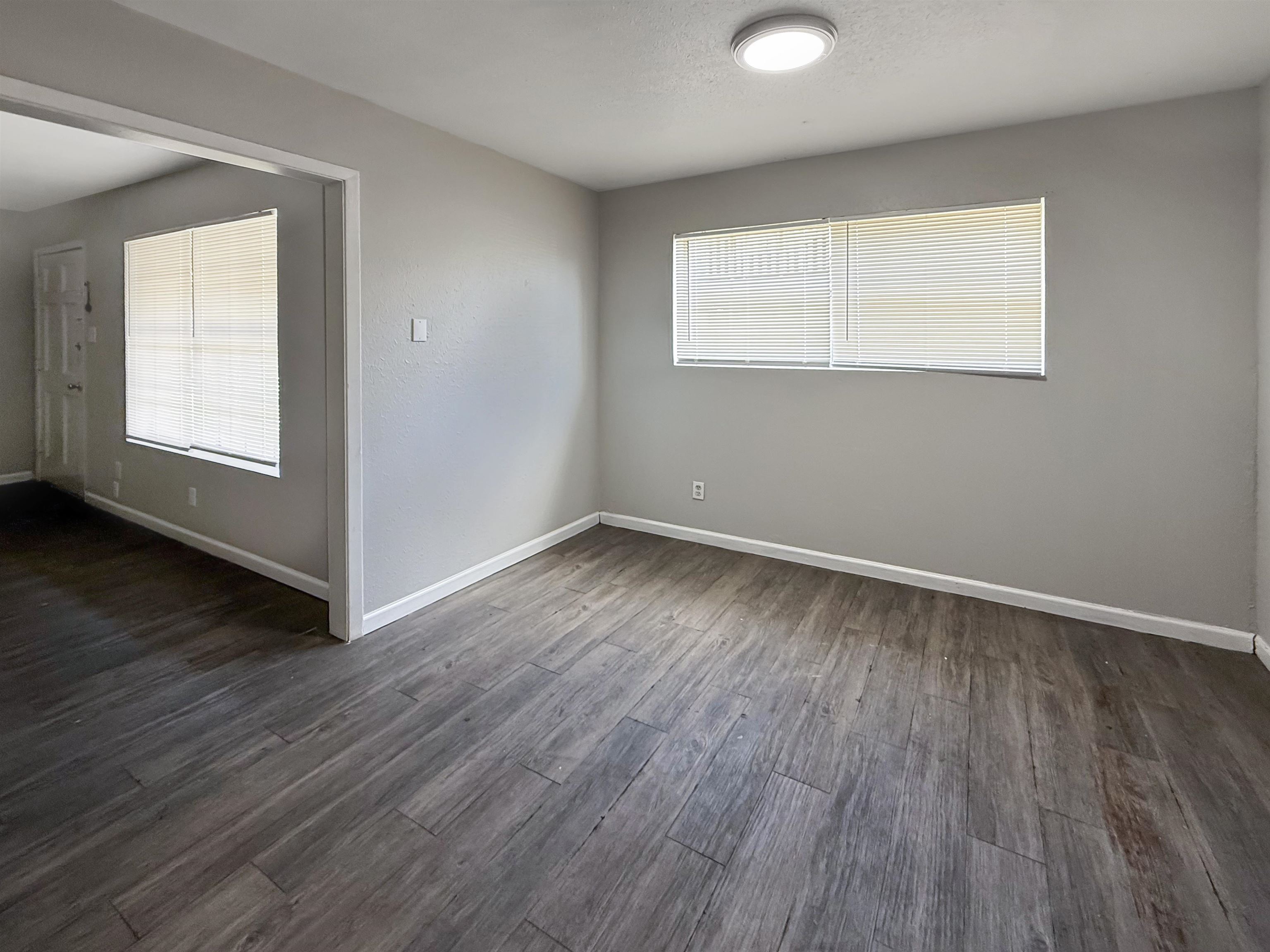 655 Adams Street Beaumont, TX 77705 - Photo 3 of 8