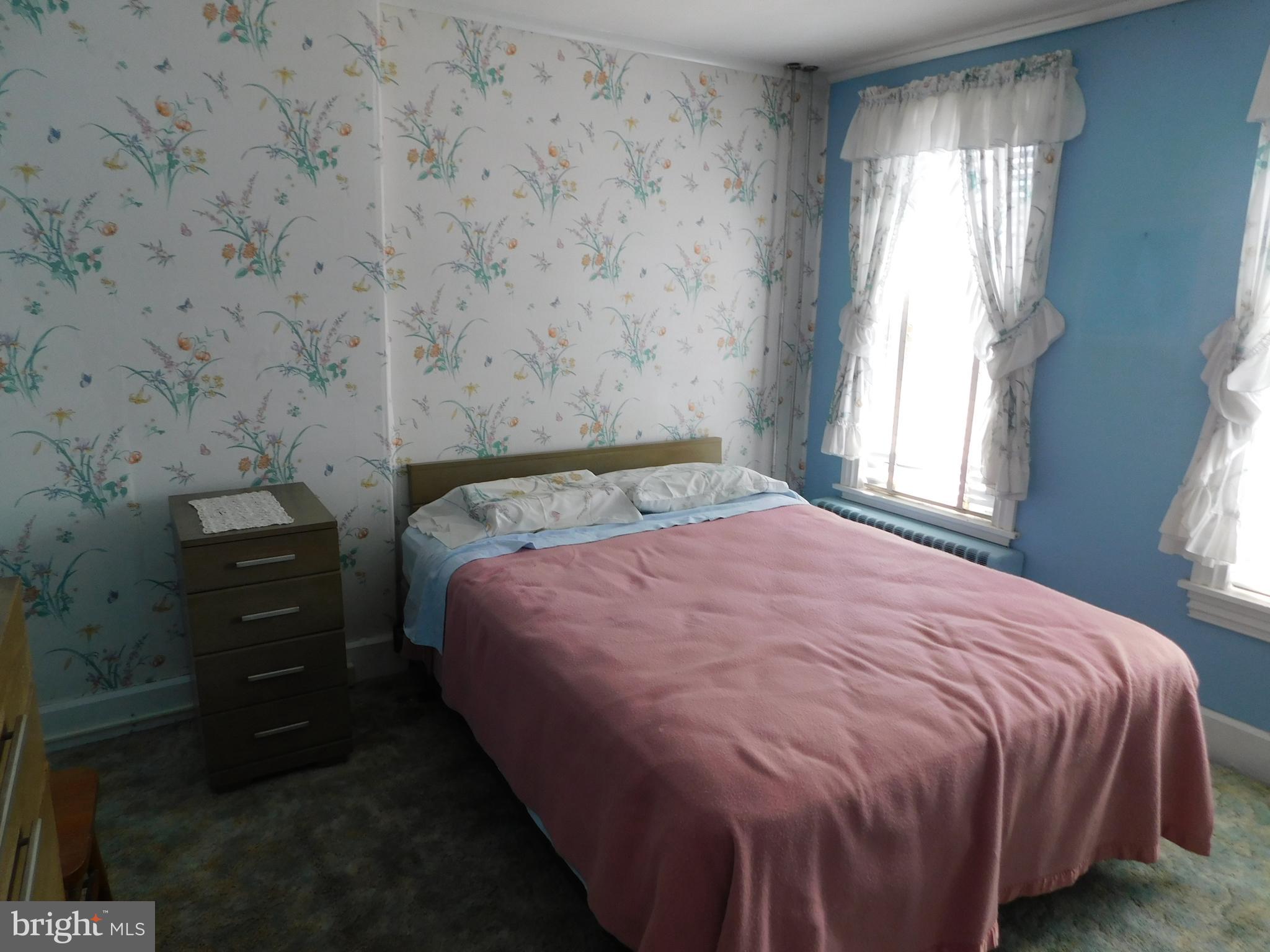 233 Chestnut Street Spring City, PA 19475 - Photo 11 of 23