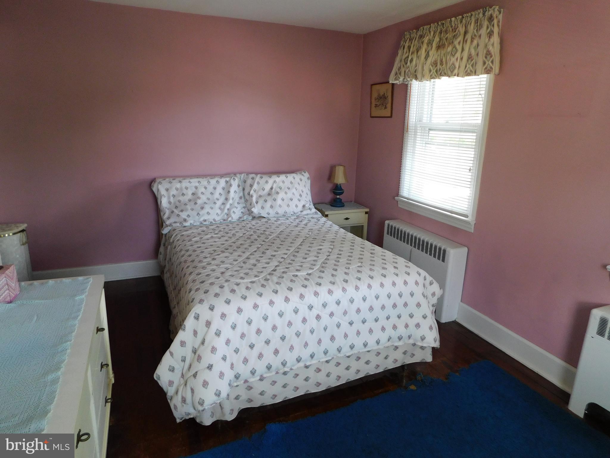 233 Chestnut Street Spring City, PA 19475 - Photo 9 of 23