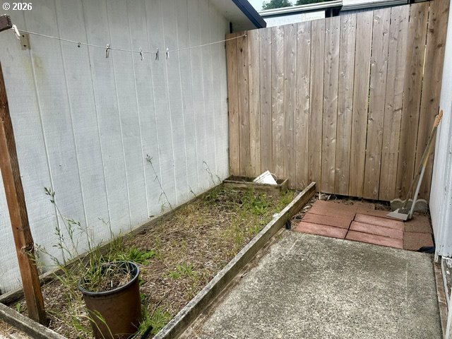 3760 Highway 101, Unit 18 Florence, OR 97439 - Photo 23 of 29 Yard