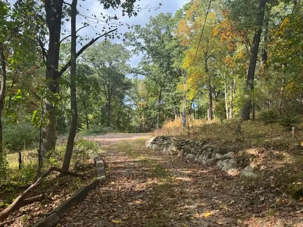 $129,000 | 20692 Hidden Lake Drive, Gregory, MI 48137