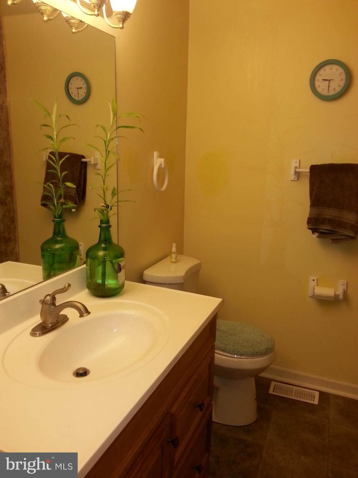 4504 Ambermill Road Baltimore, MD 21236 - Photo 23 of 30 Bath