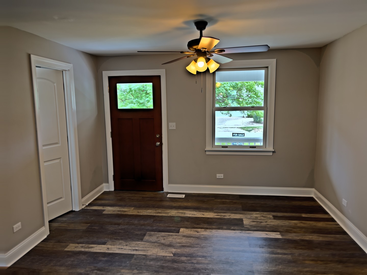 293 Scott Street Lake Forest, IL 60045 - Photo 5 of 30 a view of a window in a room