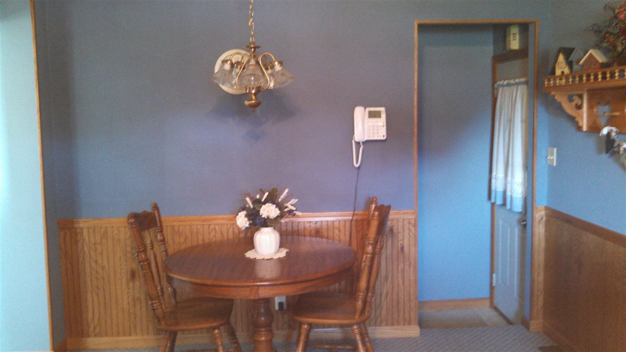 848 Mercer Avenue Decatur, IN 46733 - Photo 4 of 23