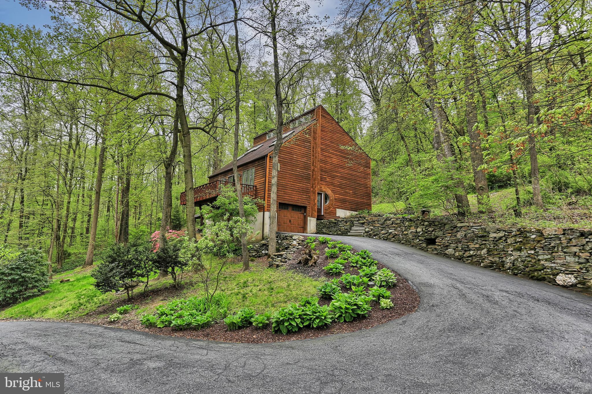 690 Kendale Road Red Lion, PA 17356 - Photo 3 of 59 Gallery Image 3