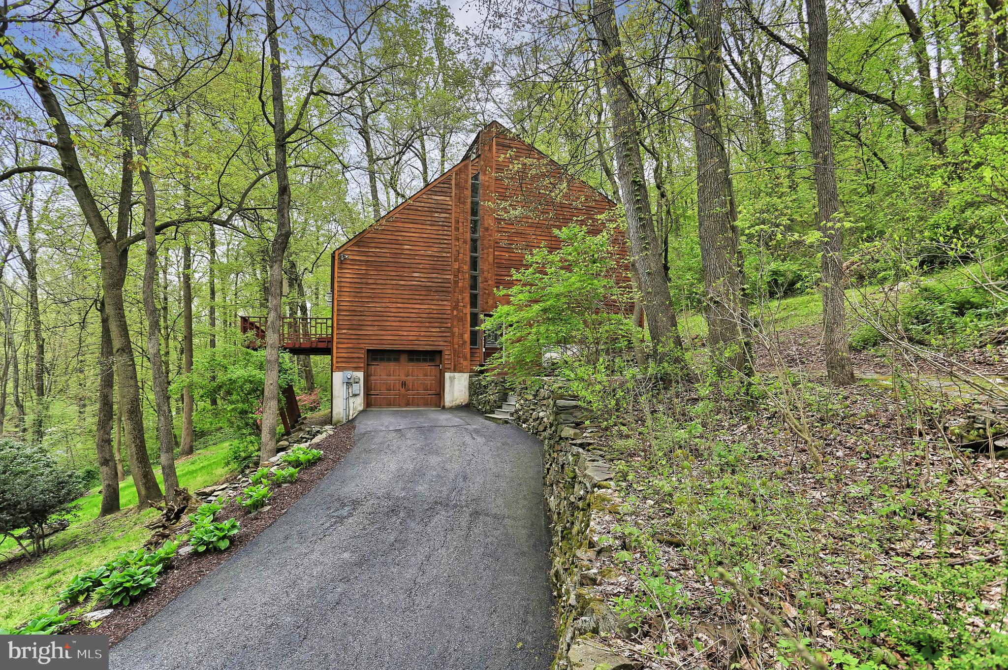 690 Kendale Road Red Lion, PA 17356 - Photo 4 of 59 Gallery Image 4
