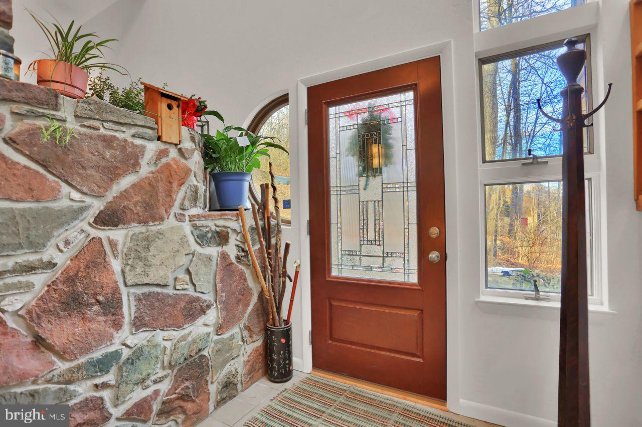 690 Kendale Road Red Lion, PA 17356 - Photo 9 of 59 Gallery Image 9
