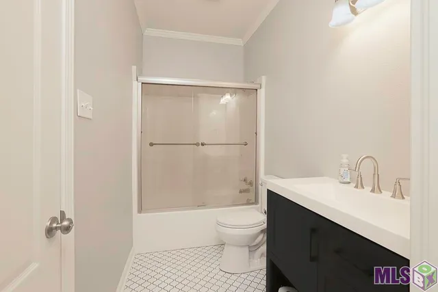 $450,000 | 12258 River Highlands Drive, St. Amant, LA 70774