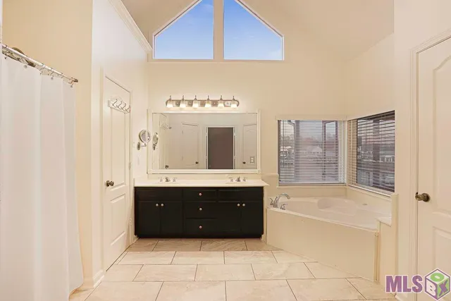 $450,000 | 12258 River Highlands Drive, St. Amant, LA 70774