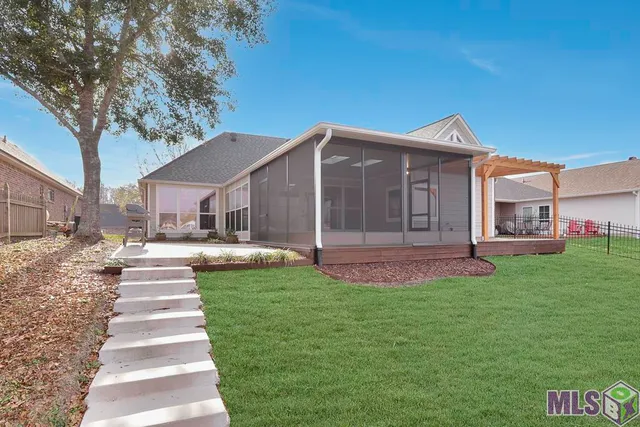 $450,000 | 12258 River Highlands Drive, St. Amant, LA 70774