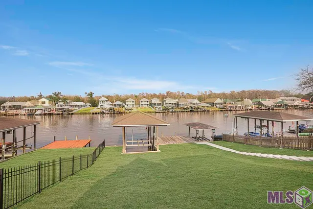 $450,000 | 12258 River Highlands Drive, St. Amant, LA 70774