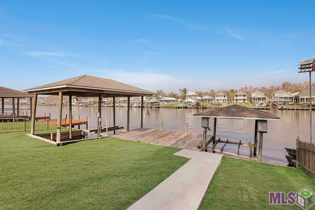 $450,000 | 12258 River Highlands Drive, St. Amant, LA 70774