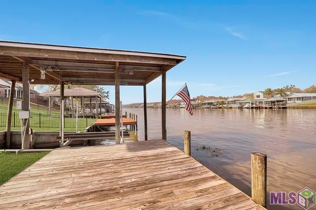 $450,000 | 12258 River Highlands Drive, St. Amant, LA 70774