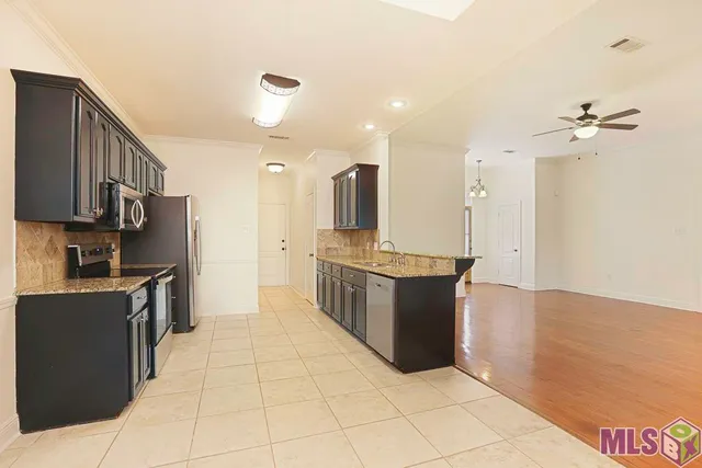 $450,000 | 12258 River Highlands Drive, St. Amant, LA 70774