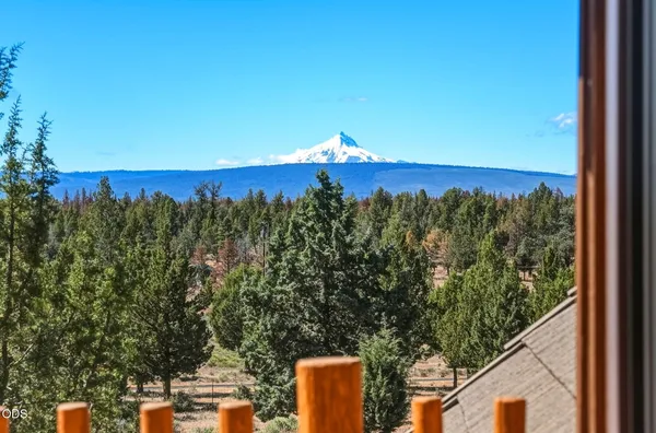 $1,190,000 | 18455 McSwain Drive, Sisters, OR 97759